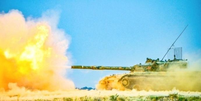 对台前线
陆军71集某旅在皖东某野外综合训练场，组织多兵种、跨昼夜、全要素实战化