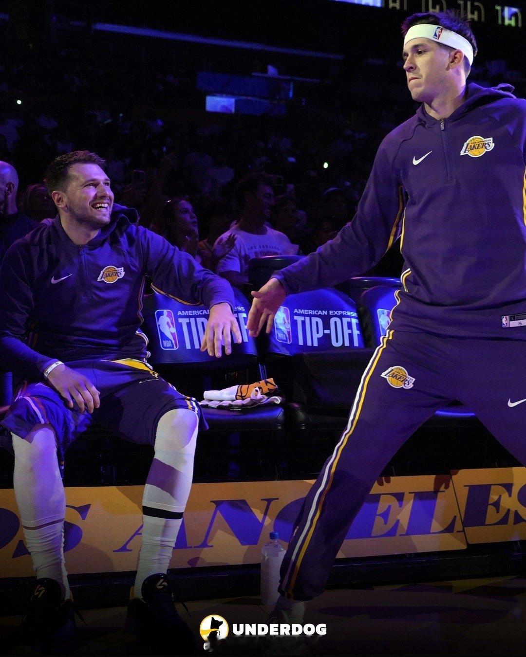 乞丐两人组？东契奇全场14罚12中，里夫斯12罚11中。鹈鹕vs湖人