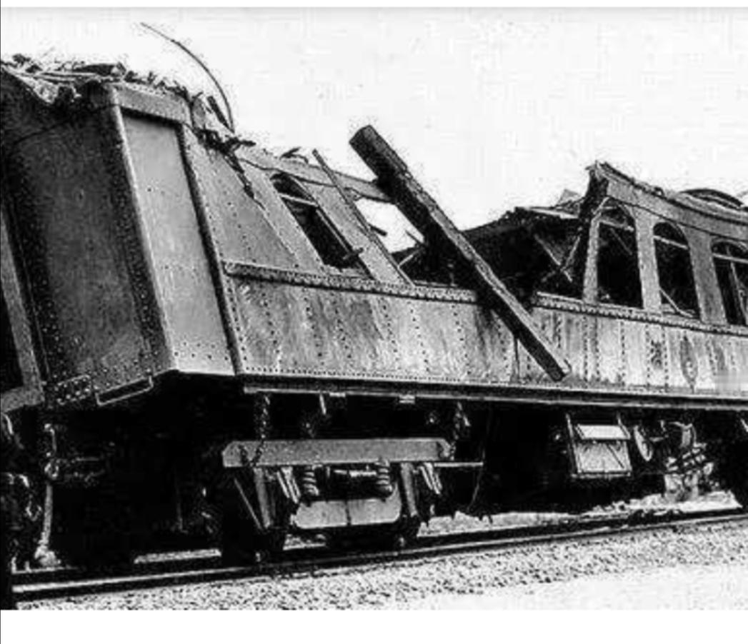 1928年6月4日凌晨5点30分，沈阳皇姑屯火车站附近，一声惊天动地的爆炸撕裂了
