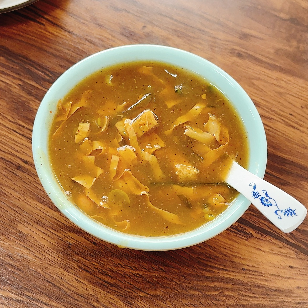 山风晚晚 广东娃的第一口胡辣汤～山风晚晚生活的模样