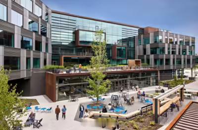 【曝微软计划在美实施员工自愿买断】据美媒 CNBC 得到的一份 Microsof