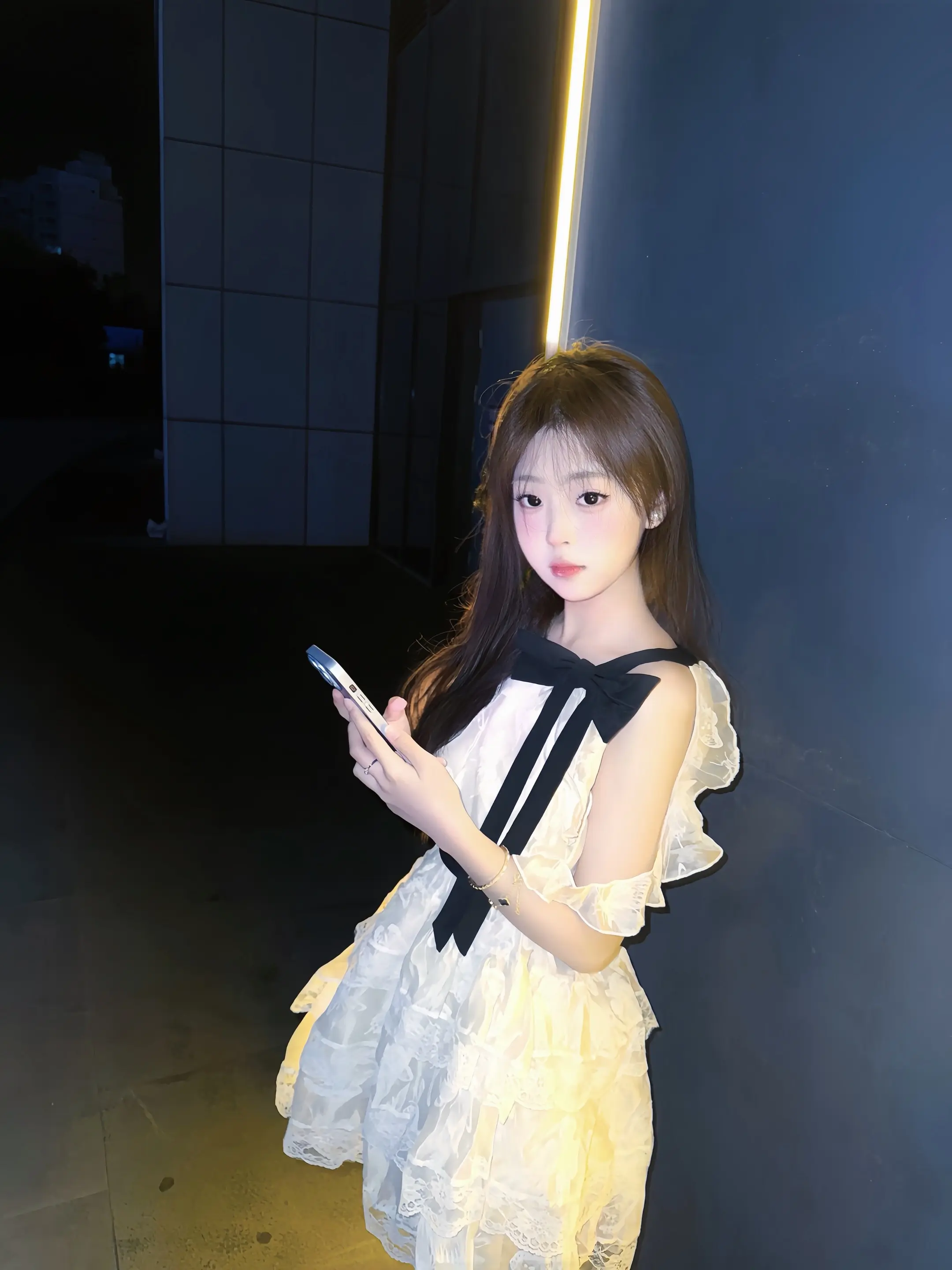 当你拥抱一个你爱的人 他竟然把你抱的更紧。