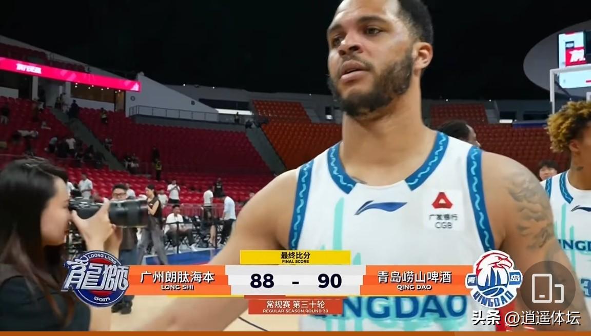 这场比赛太刺激了！青岛啤酒男篮靠韦瑟斯庞最后3秒钟90：88客场绝杀广州男篮！