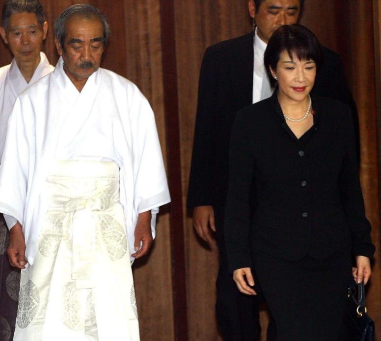 真是死性不改啊！8月15日是日本宣布无条件投降81周年纪念日，而高市在忙着拜鬼呢