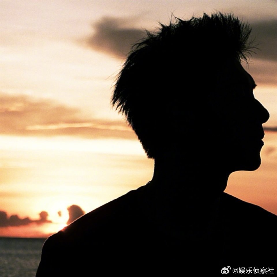 李现活得好通透，满身的松弛感！｜李现