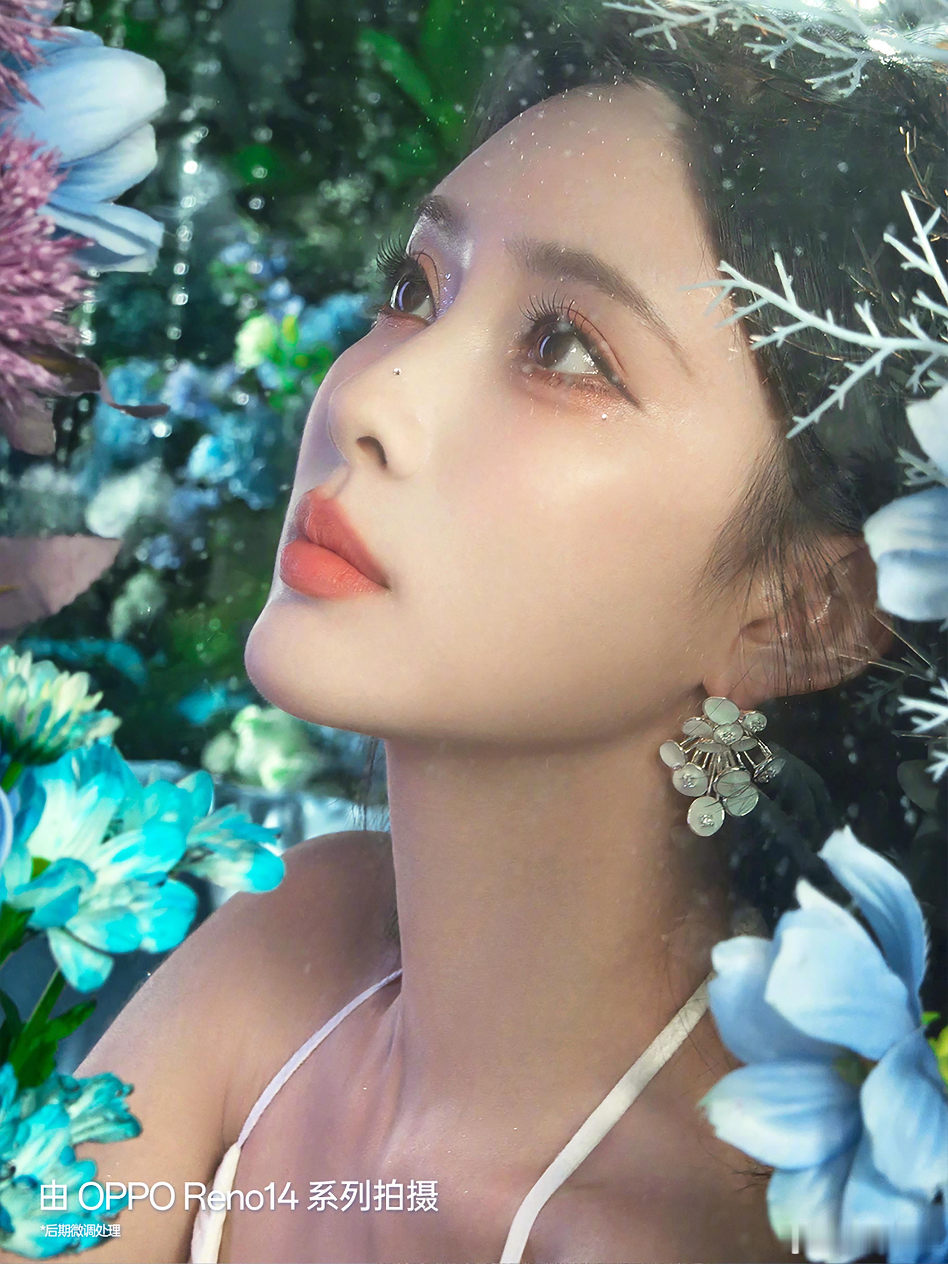 OPPO Reno14把咱们孟姐拍得美美哒！不管是热情似火的橙，还是低调内敛的银