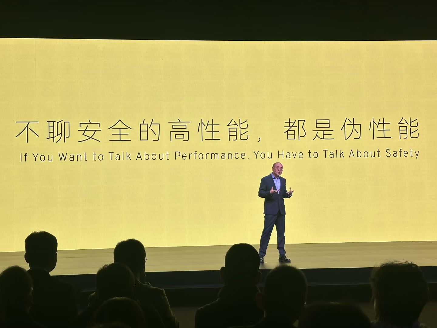 莲花汽车CEO 的这套主张，对2026年的中国汽车市场非常有用，但它的“有用”是