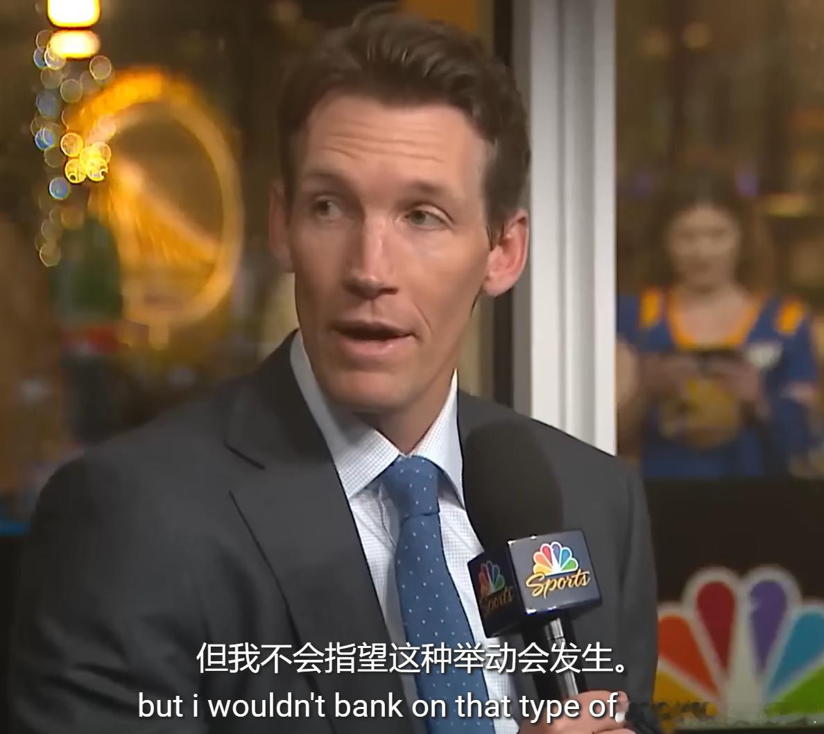 邓利维也在反复强调失误，九分半钟的采访，恨不得每句话都在强调，看起来这是一个队内