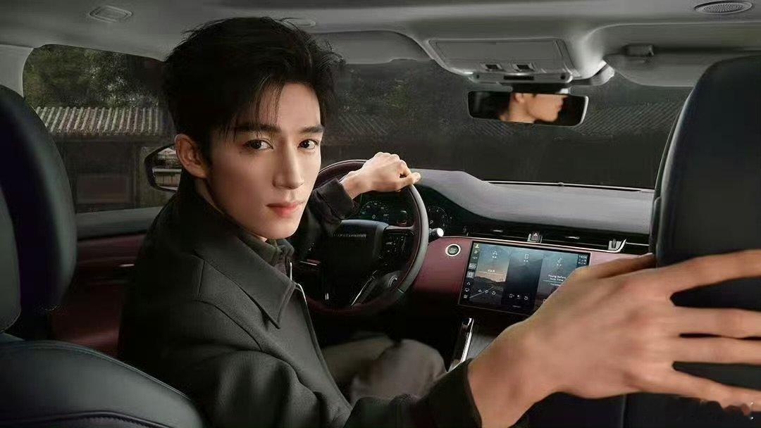 王星越的副驾还缺人吗 手握方向盘的样子太苏了！荷尔蒙爆棚，这就是理想型男友吧？求