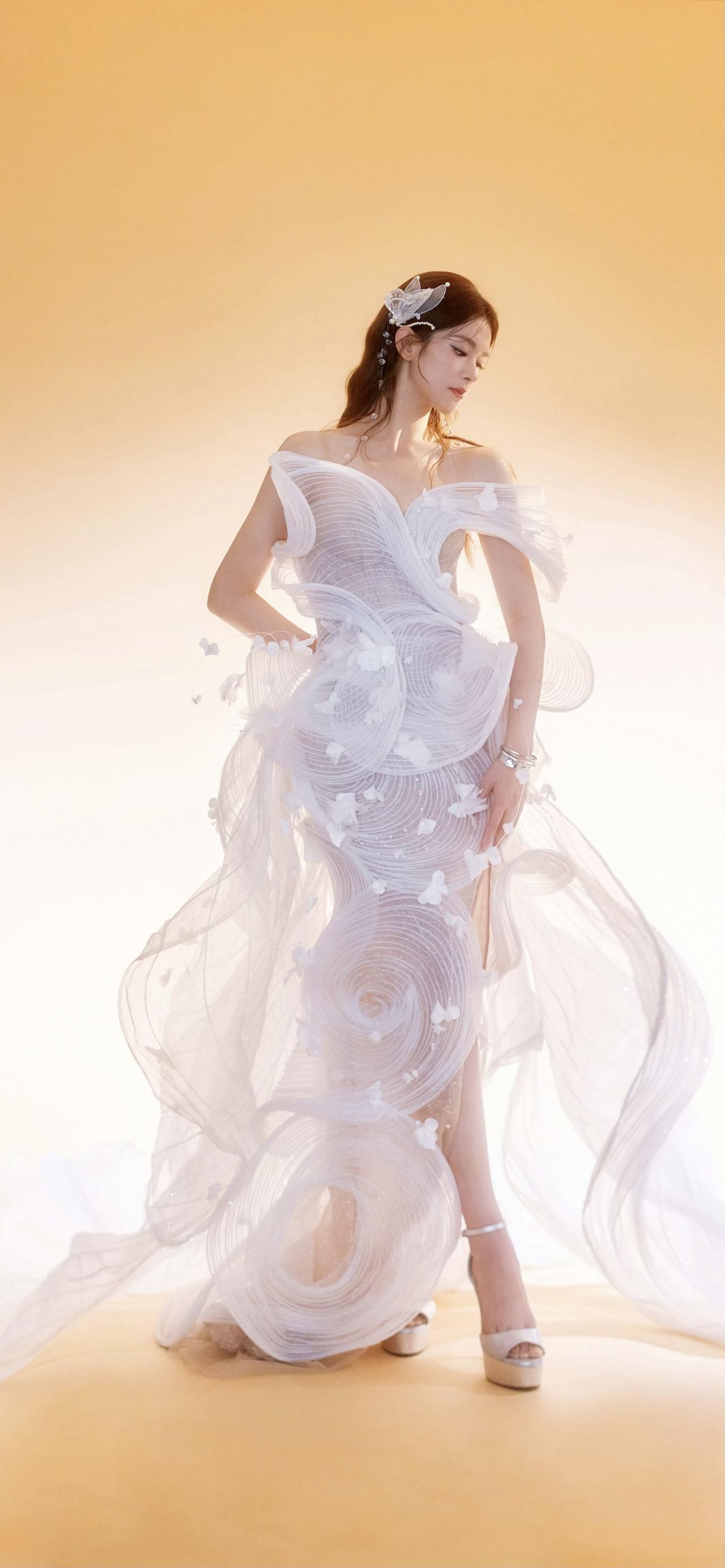 美女壁纸-第5928期-陈昊宇