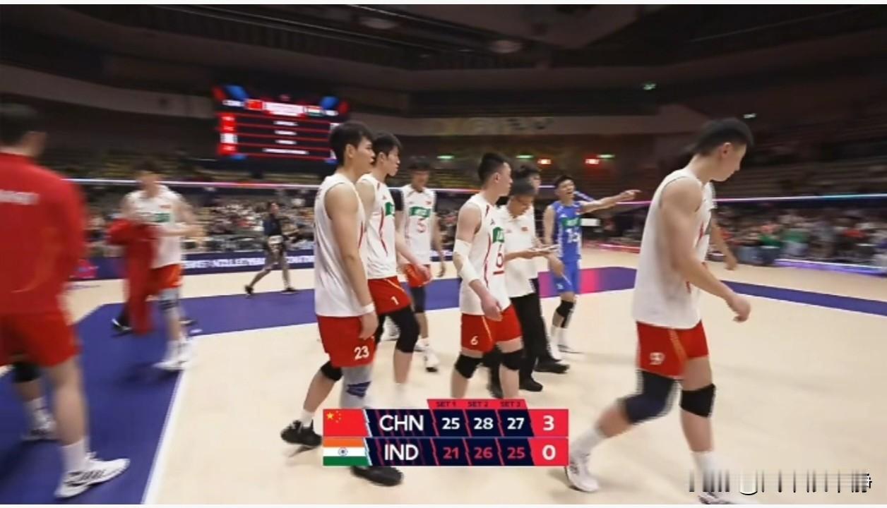 3-0，中国男排亚锦赛开门红!
男排亚锦赛，中国男排首战印度男排，以25-21，