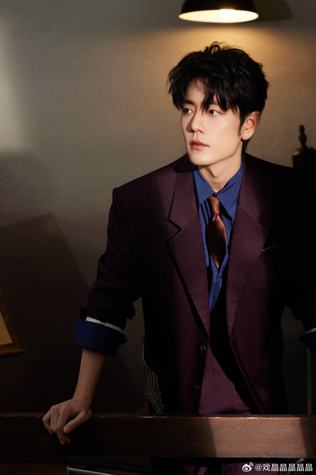 微博之夜红毯肖战这个造型好清爽，还以为是某个医学院的学生脱下白袍来参加party