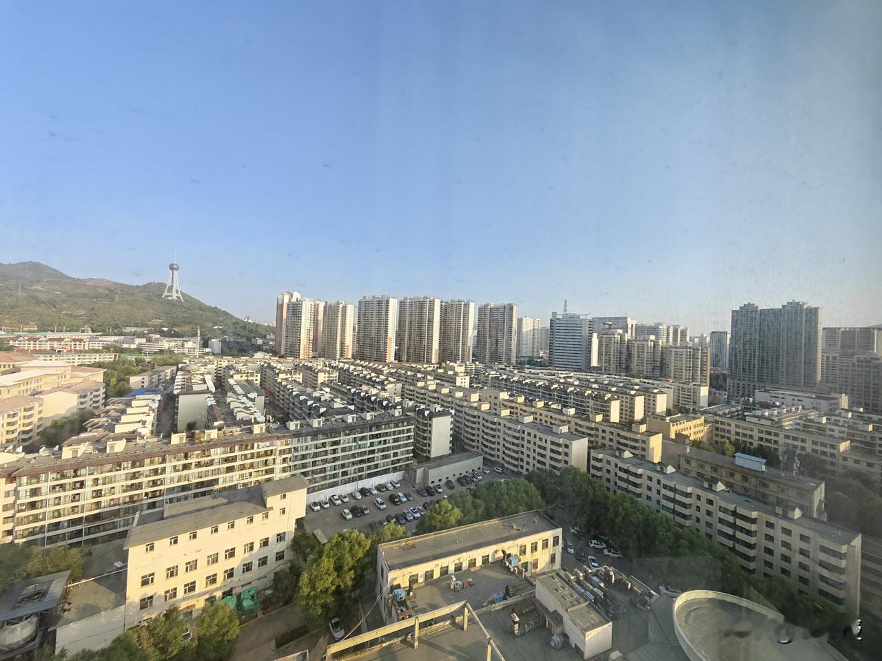 猜猜这是哪个城市[呲牙]
