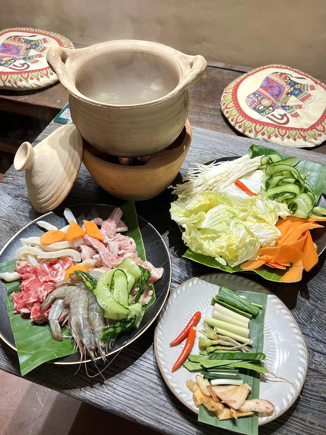 昆明首家！！！馋适合秋冬的一人食瓦煲小火锅