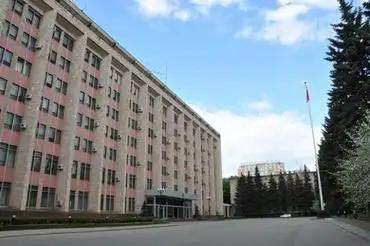 中国驻俄大使馆提醒赴俄留学生，如接到征兵电话，要和使馆联系，俄军真要征外国留学生