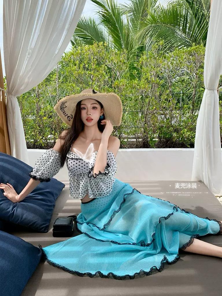 海岛🏝️度假穿搭高级感显瘦绝美温泉泳装游泳穿搭分享 胸小的女生怎么拍照片好看 