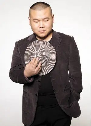 岳云鹏夸烧饼演技岳云鹏夸低智商犯罪烧饼演技 小岳岳别光顾着给烧饼捧场了，你那段装