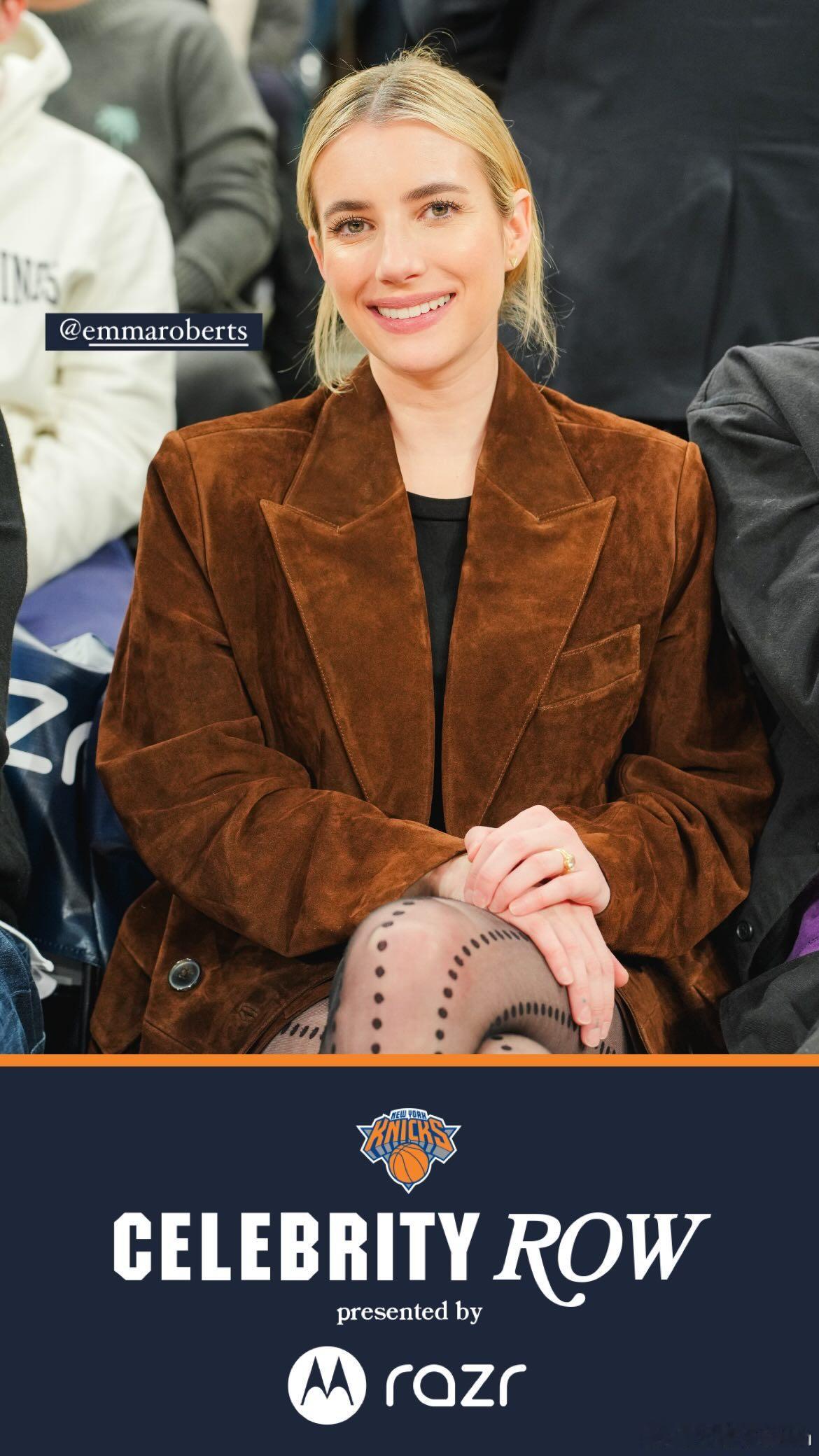 Emma Roberts 艾玛罗伯茨在纽约观看NBA球赛，前排观战森林狼对尼克斯