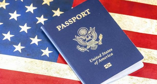 美国的有钱人都在丢国籍？有人说“他们这是要跑路”，还有人猜“美国要不行了”，但翻