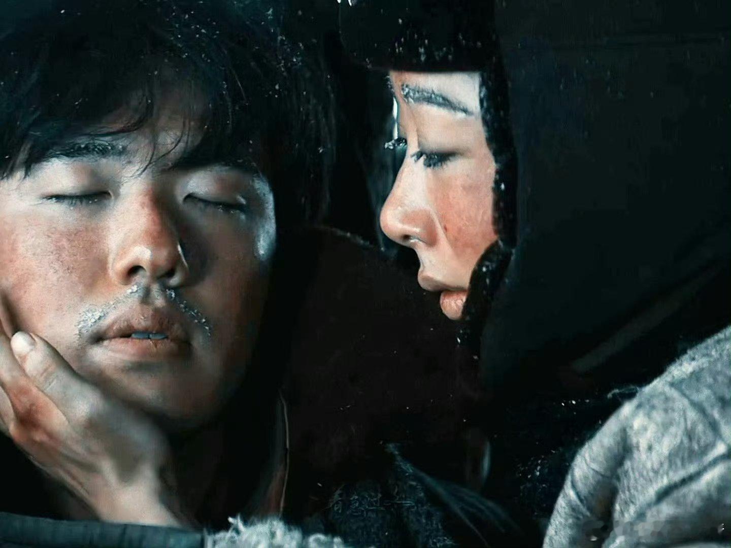 睫毛真长啊 ​​​