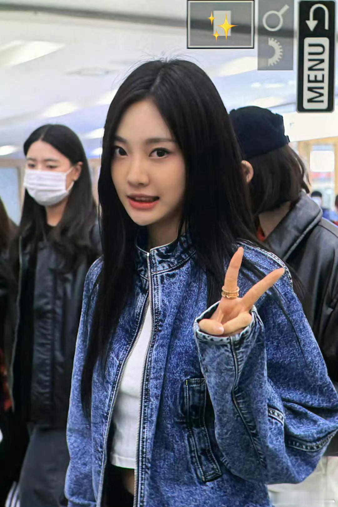 宁艺卓[超话]宁艺卓机场牛仔look宁艺卓今日金浦机场出发路透✈️ ​​​