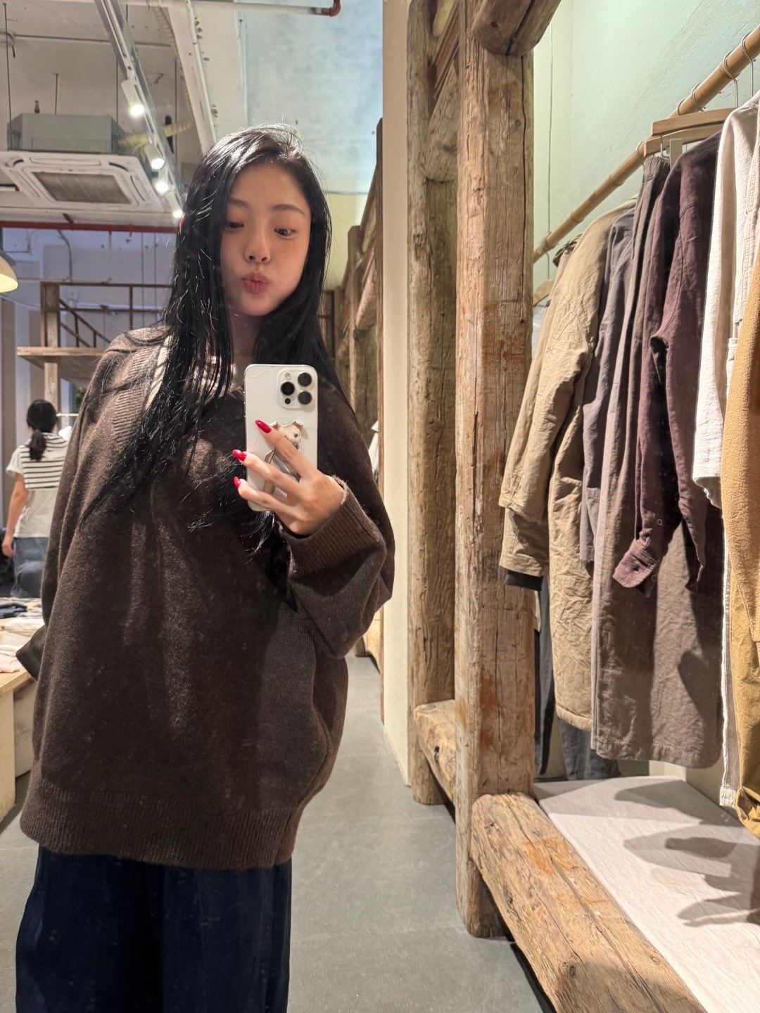 🧩昨天吃了香香的烧鹅，漫无目的散步了好久，还怒骑6公里共享单车，本来是来度假的