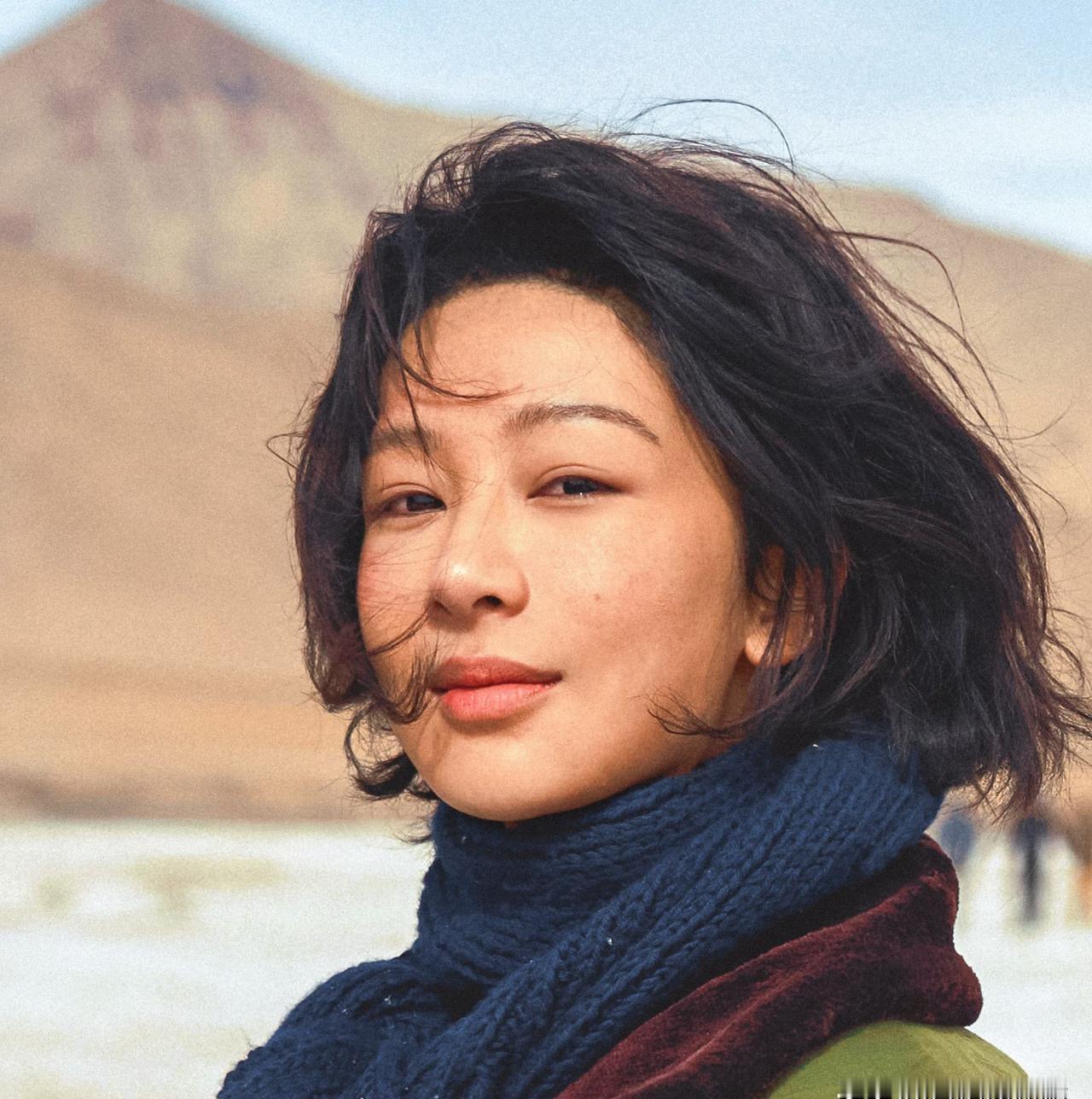 188天，海拔4800米，杨紫的脸，不是化妆，是“烂”了。
青海无人区，不是绿幕