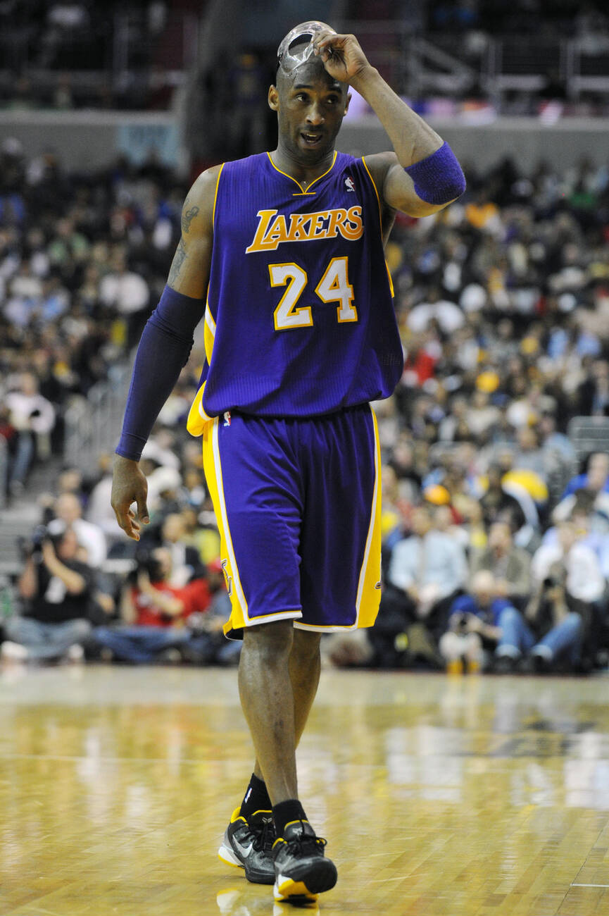 Kobe Bryant 面具侠下班科比