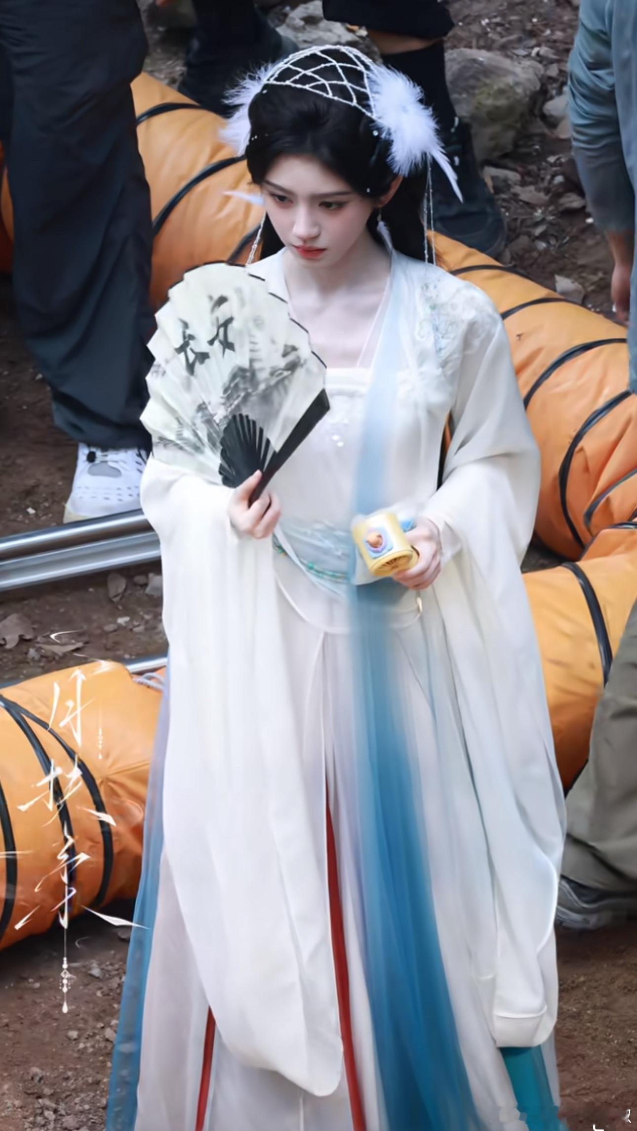 多亏了这么有巧思的服道化，真要对她刮目相看了 