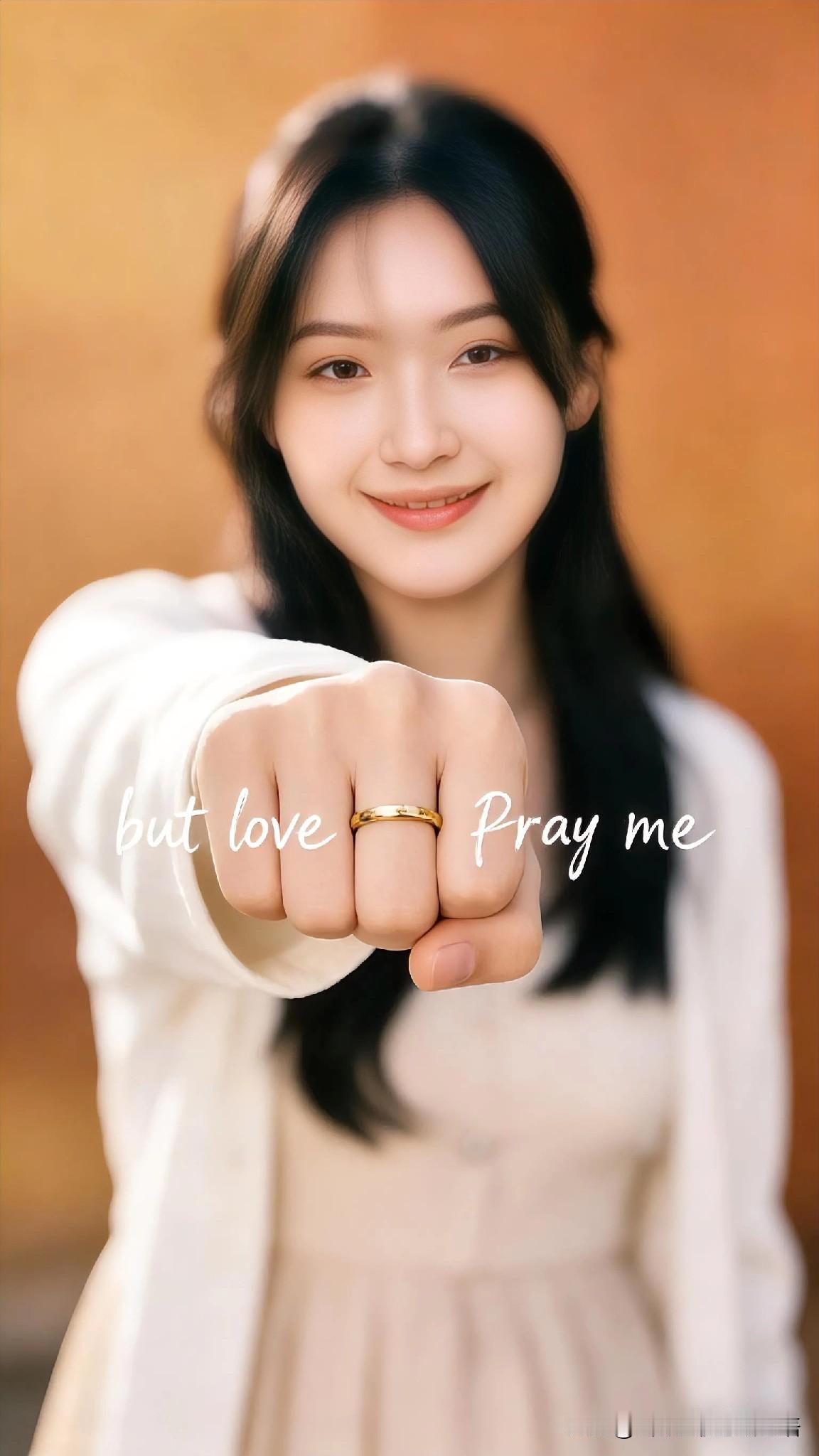 握拳不是较劲，是把热爱攥成前行的勇气💪
你为热爱拼尽全力的瞬间是什么样的？
把