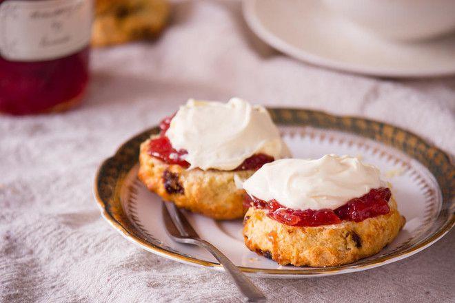 下午茶不只是茶点，更是一种生活节奏的宣言。在工业革命机器轰鸣的十九世纪，贝德福德
