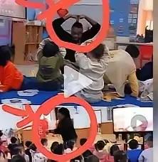 外教“乱象”何时休？教育底线不能丢！
 
最近幼儿园塞非洲外教的事儿，可把家长们