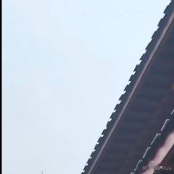 关于这一点，师傅以前也说过，一般房间只能一个窗，如果有二个窗就要注意了。因为门或