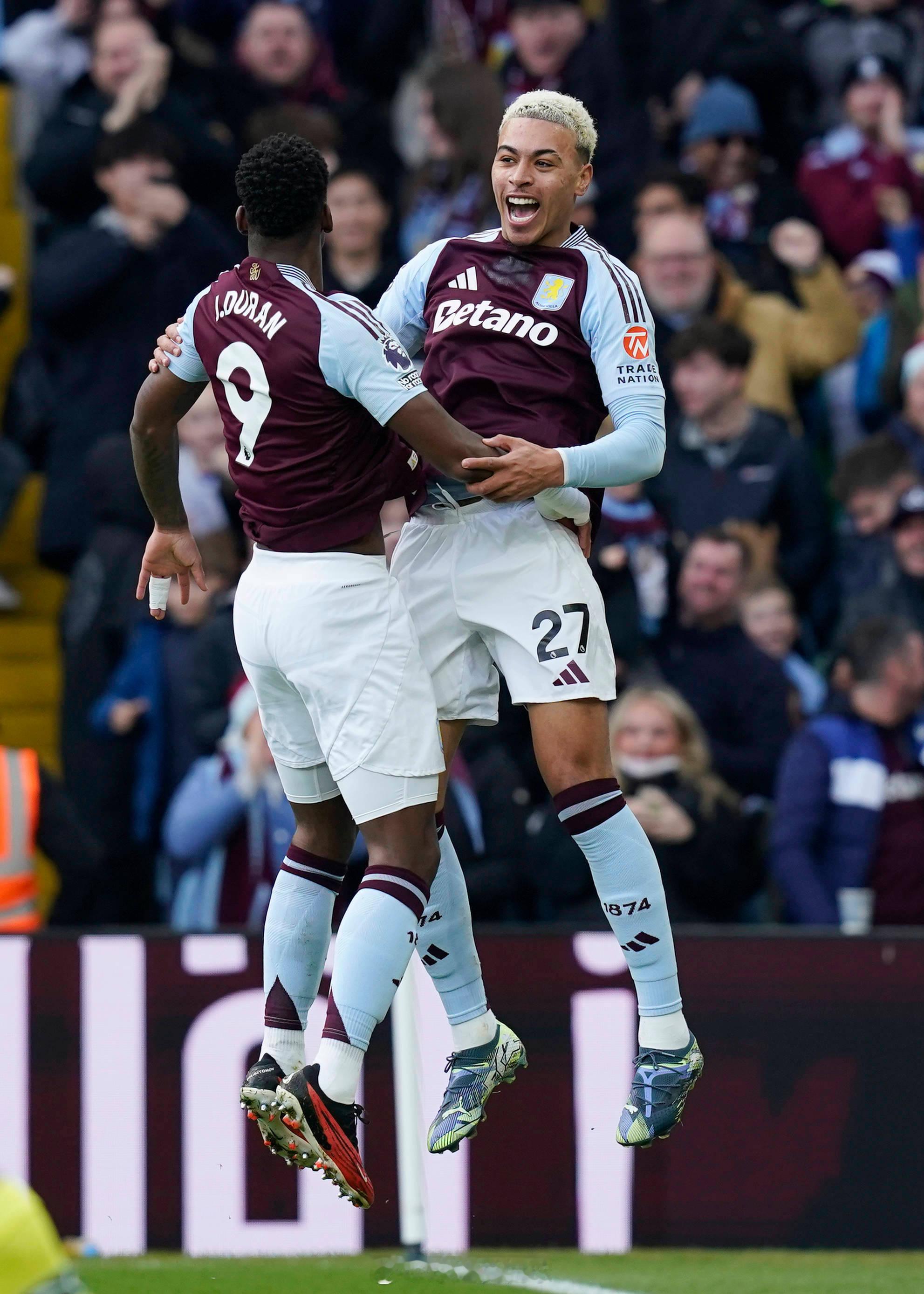 戏耍曼城后防！曼城5年前440万欧挖罗杰斯，去年120万欧贱卖摩根-罗杰斯本场对