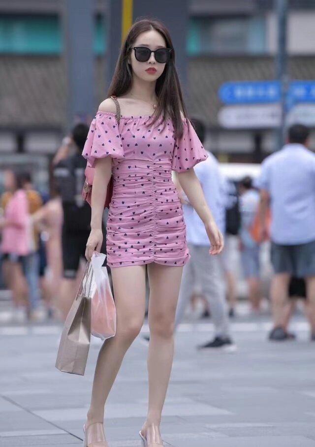 人到了一定的年龄，一定要把脾气和心情，调成静音模式，不动声色的打理自己，努力活成