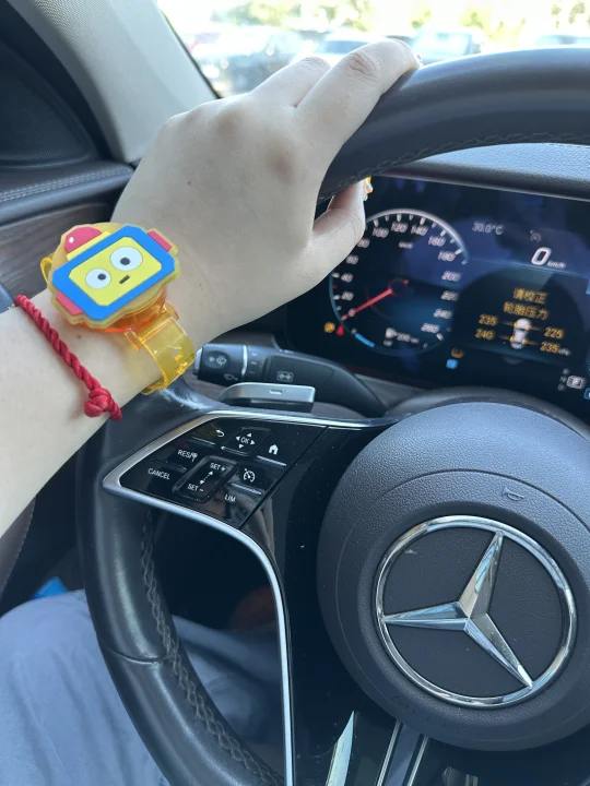 🚗大家看到戴这种手表的司机会上车吗