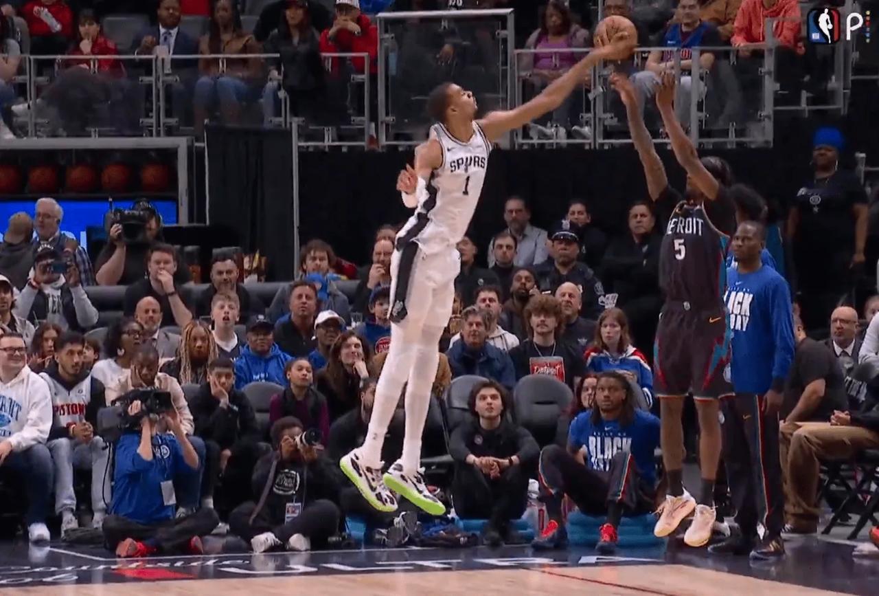 今天真是一场火锅盛宴啊。感觉活塞还挺头铁的，硬是让文班亚马盖了6次帽。有他在篮下