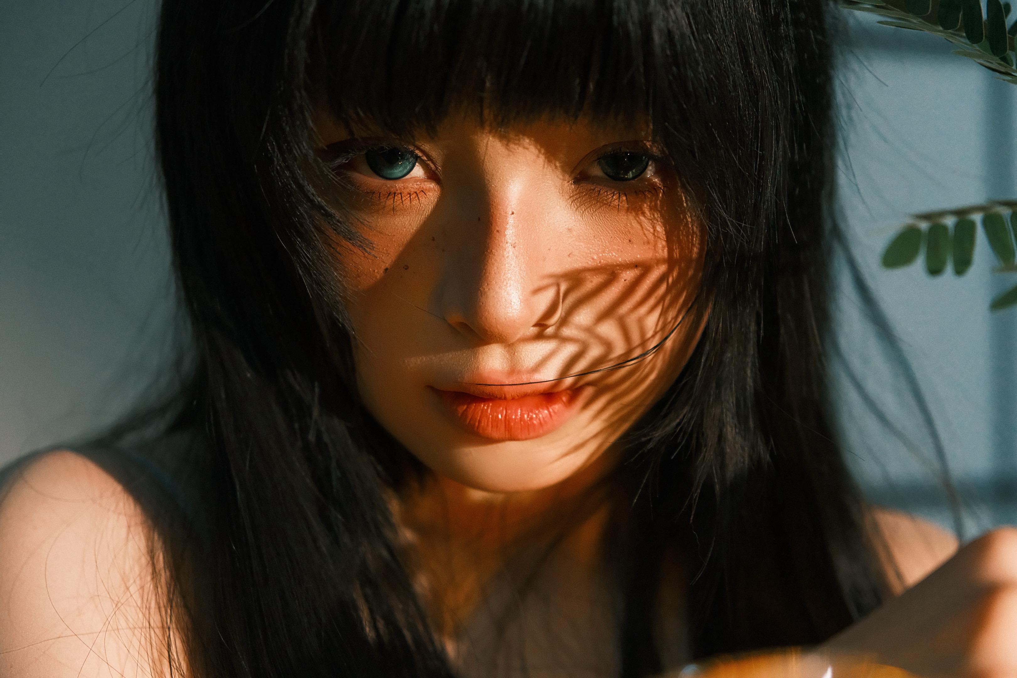 爱诞生于每一次垂眸相视的瞬间里