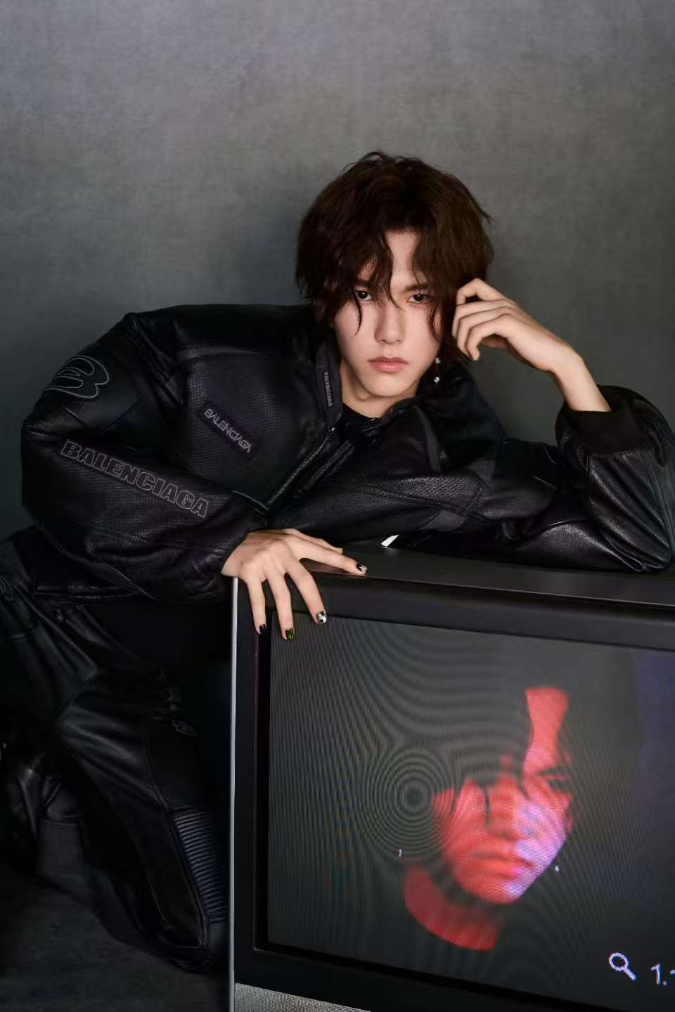 马柏全anotherman第二套 马柏全Balenciaga态度黑[好喜欢][好