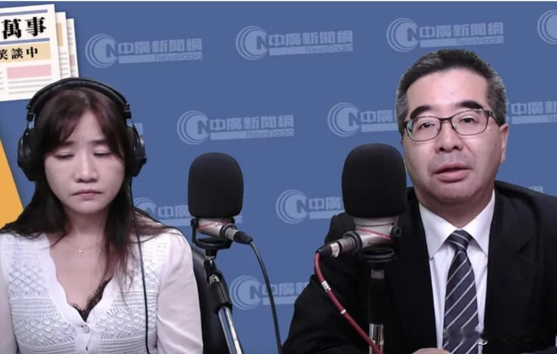 昨天萧旭岑大陆访问行程刚结束回到台湾，今天就开始接受专访。

不得不说萧旭岑体力