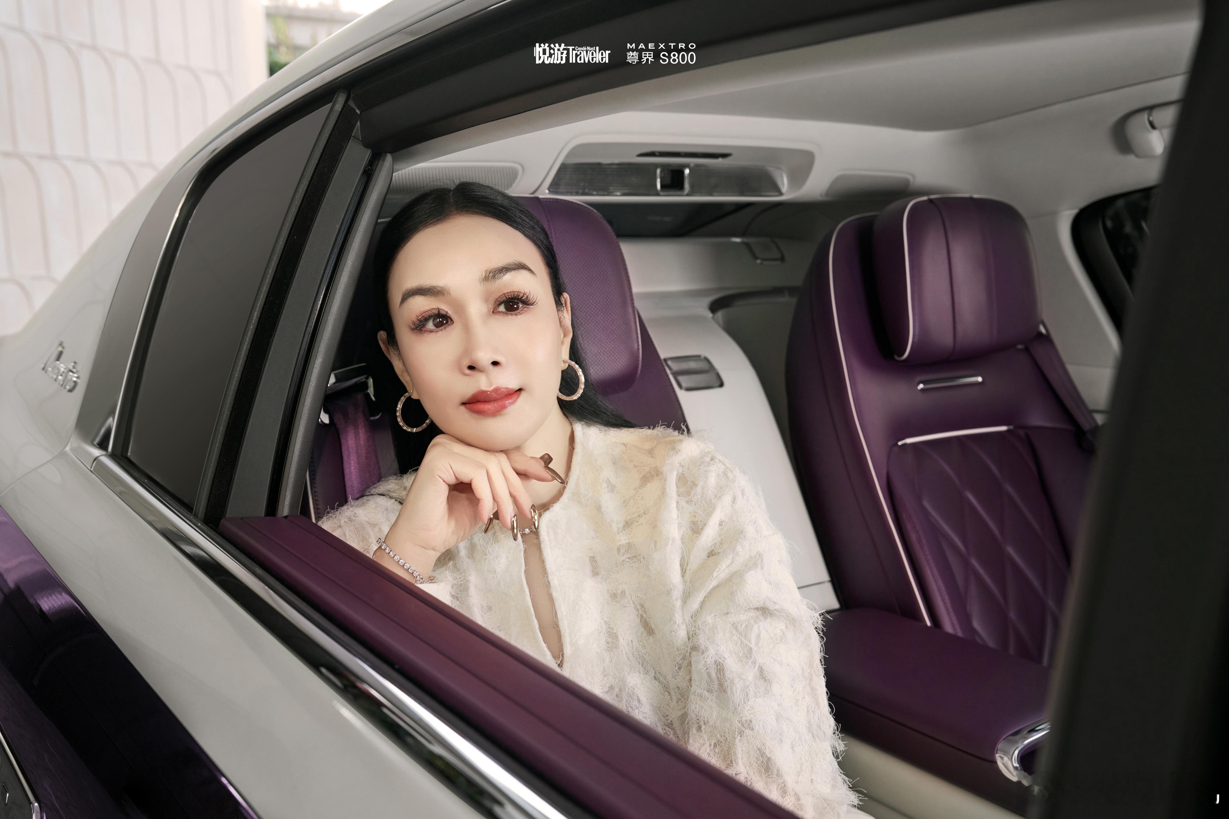 钟丽缇下车即秀场    不得不说钟丽缇这下车的气场确实绝了！自信又活力满满，配上