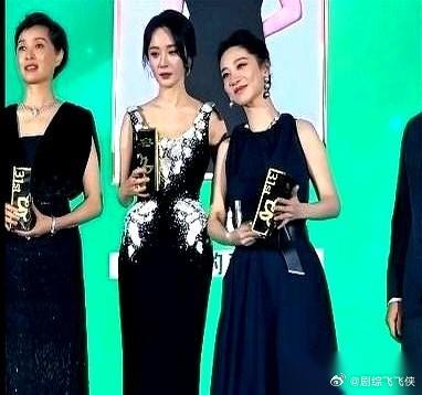 真绝了。 你看白玉兰那个同框没？就杨紫和杨幂站一块儿那画面。 我原以为杨紫这两年