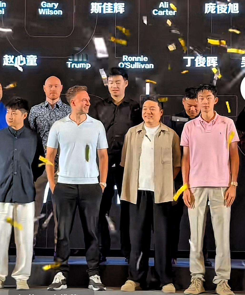 C位本来是留给奥沙利文的，没有想到火箭没有给面子直接不来。丁俊晖为了顾全大局，就