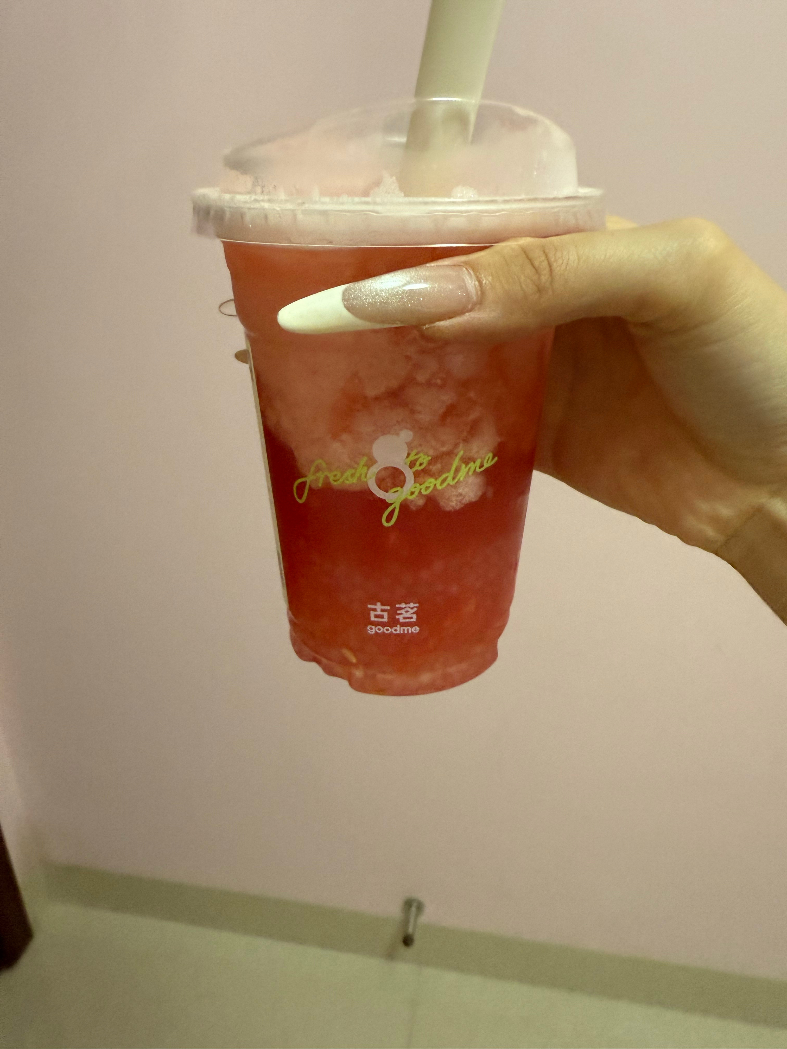 这西米也太多了吧好难喝，都喝不到西瓜汁满口西米 