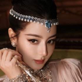 #迪丽热巴红毯同款粉底断货#