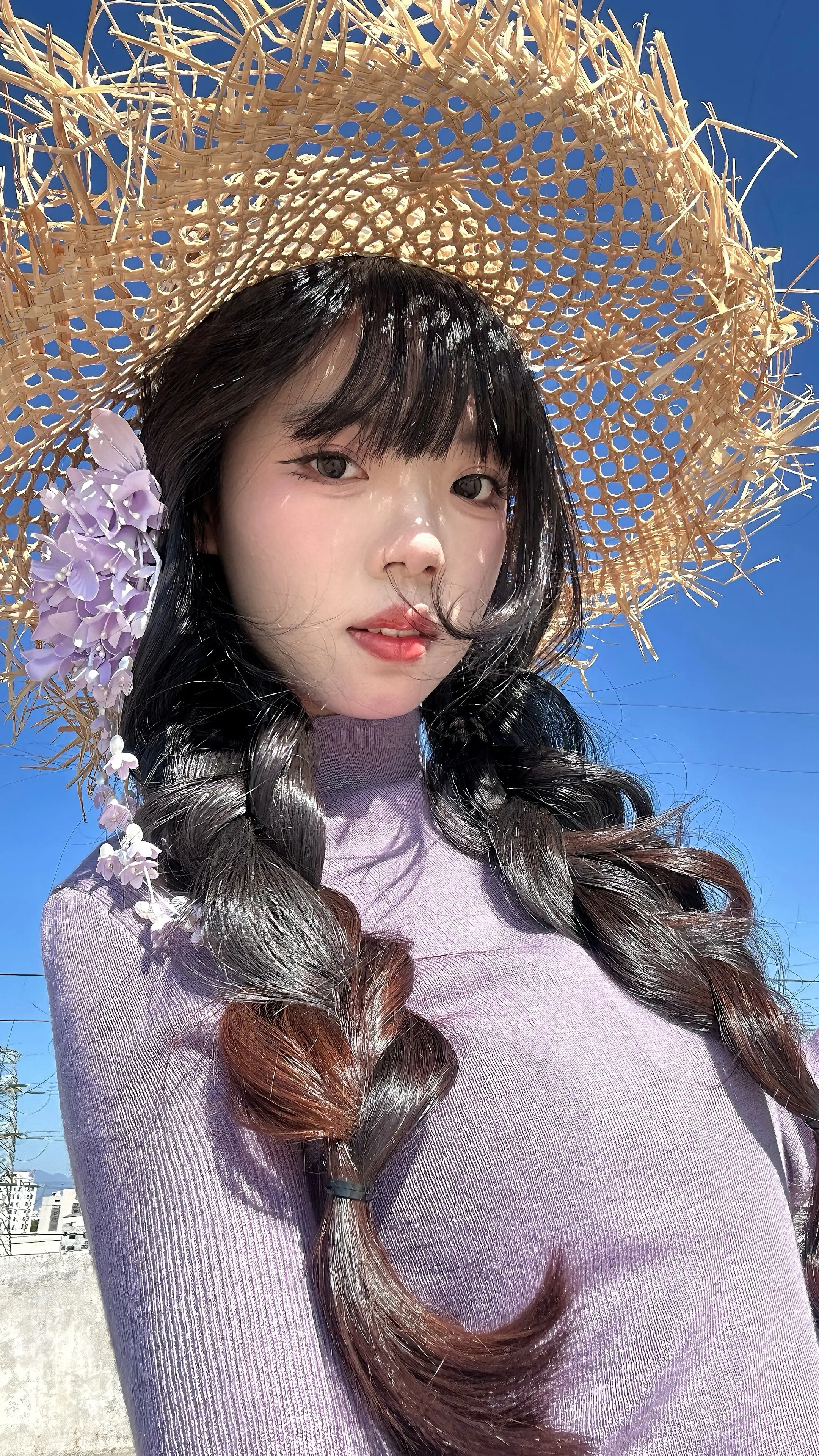 把世界调成静音 独听我们的人心跳声。夏天的味道