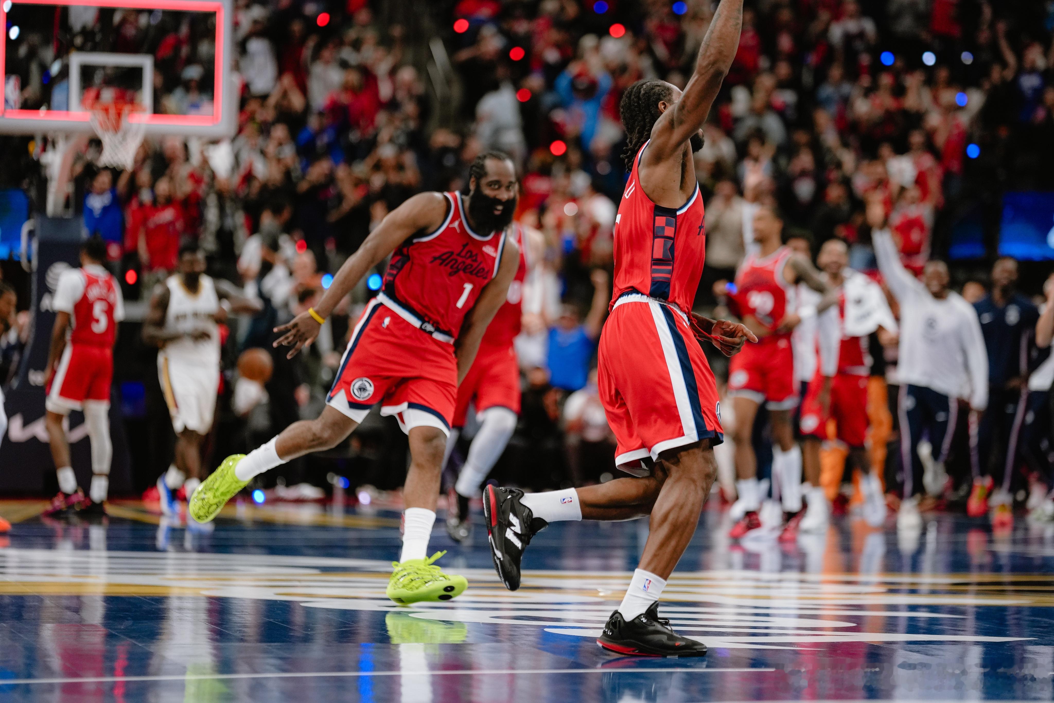 伦纳德&哈登今日对阵鹈鹕比赛数据：伦纳德34分5篮板5助攻6抢断哈登 24分14