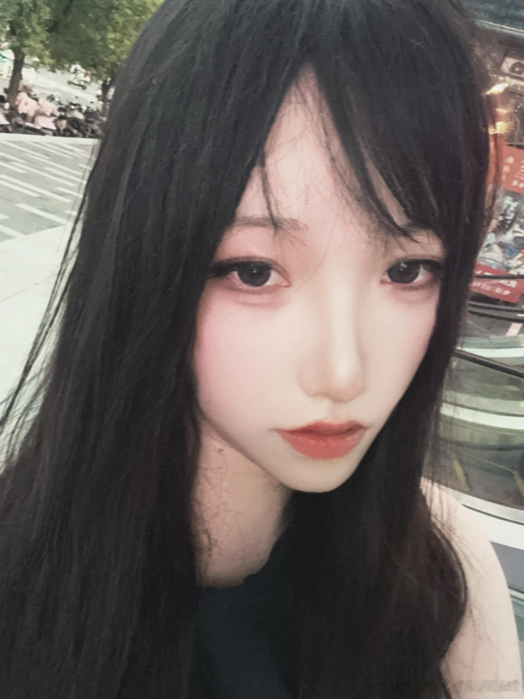 长发男 ​​​