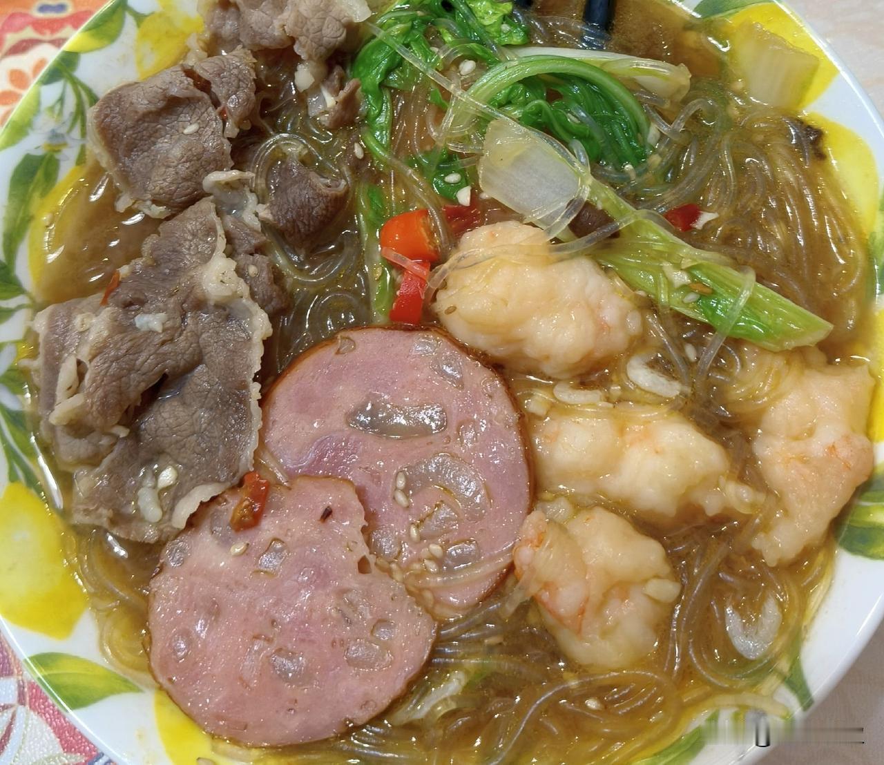 秋天的海棠果
秋天的芦苇花
朋友做的牛肉粉丝虾仁煲
欢乐的节日
一起来庆祝吧