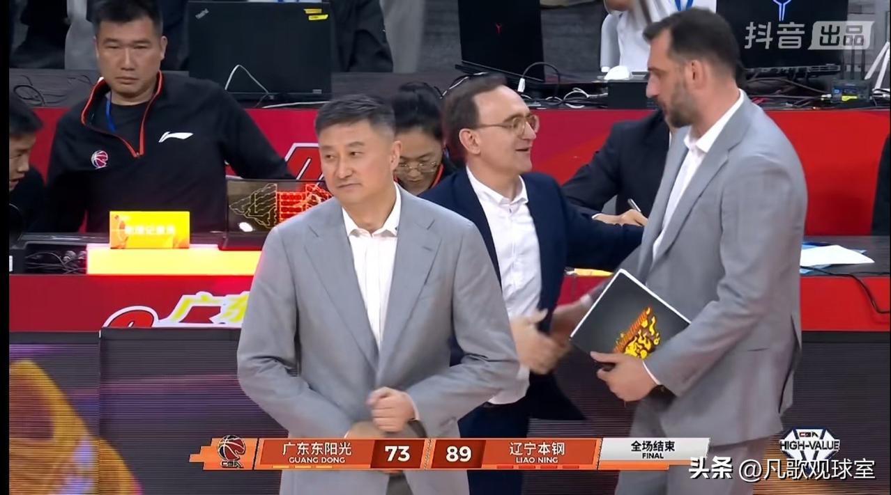 换帅如换刀！看了辽宁队换了主教练后，整个球队的精神面貌完全不一样，球员状态和球队